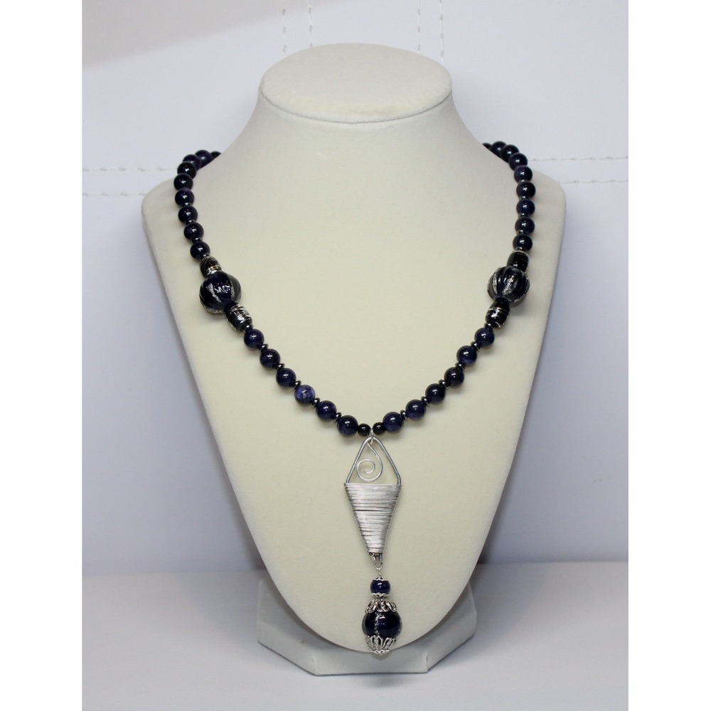 handcrafted‎ beaded pendant necklace 18" blue silver wire wrapped glass